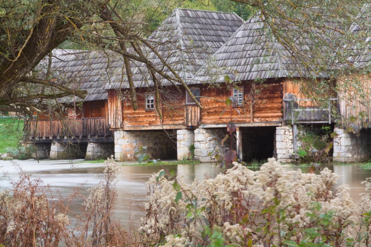 Villa House Arupium - Hot Tub Otočac Esterno foto